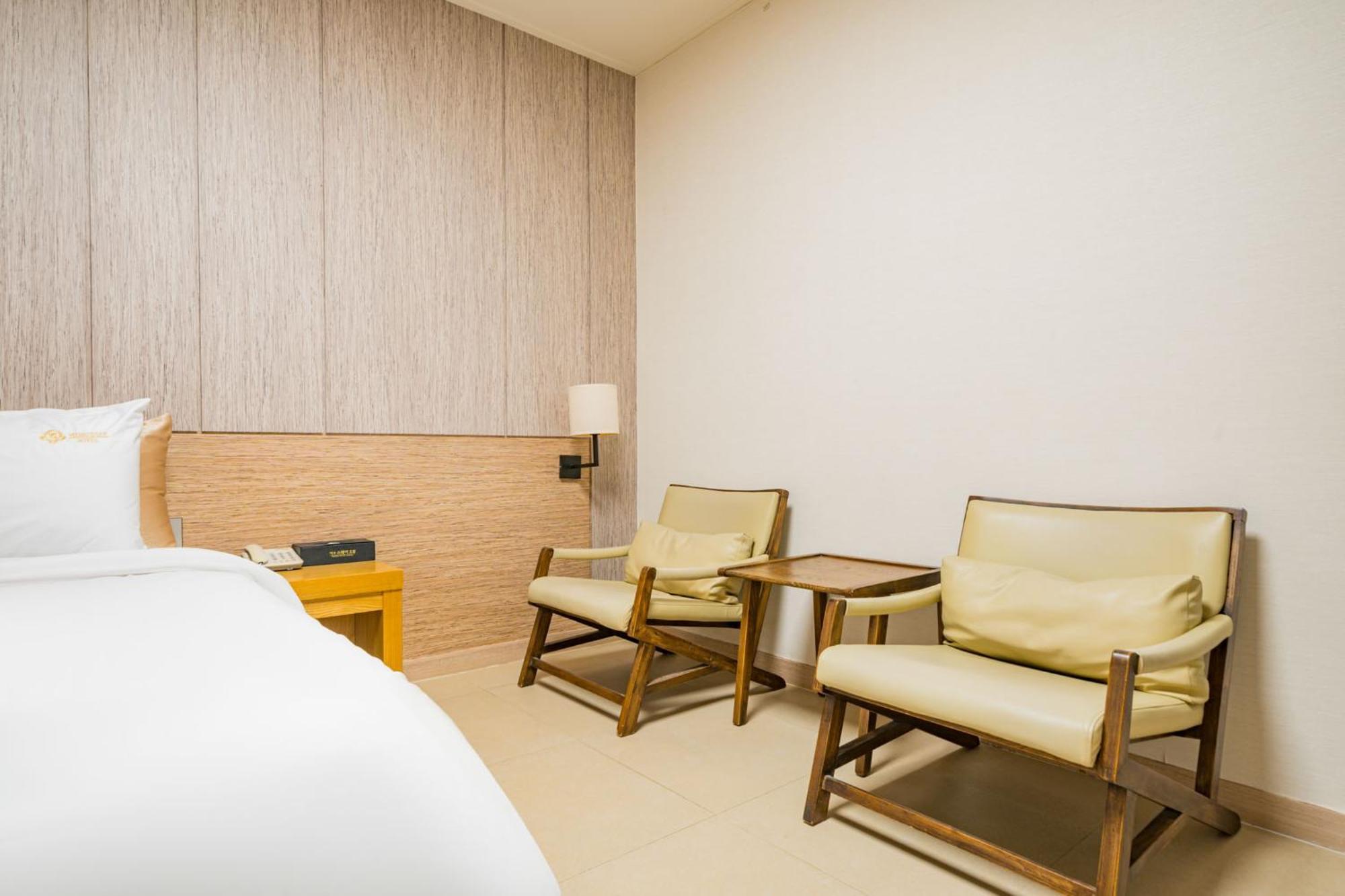 Yeosu Stay Hotel Стая снимка