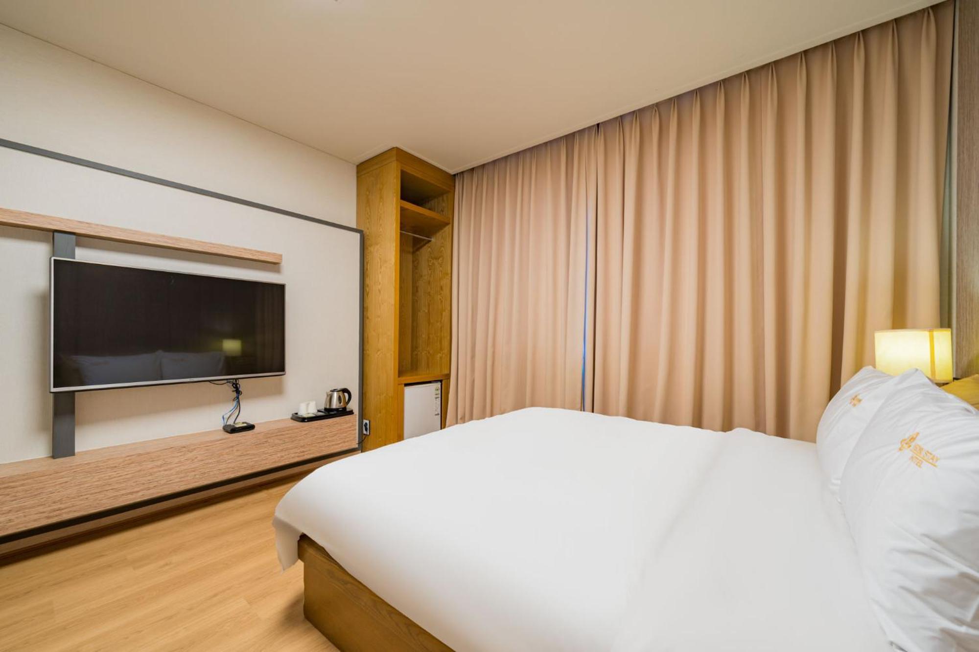 Yeosu Stay Hotel Стая снимка