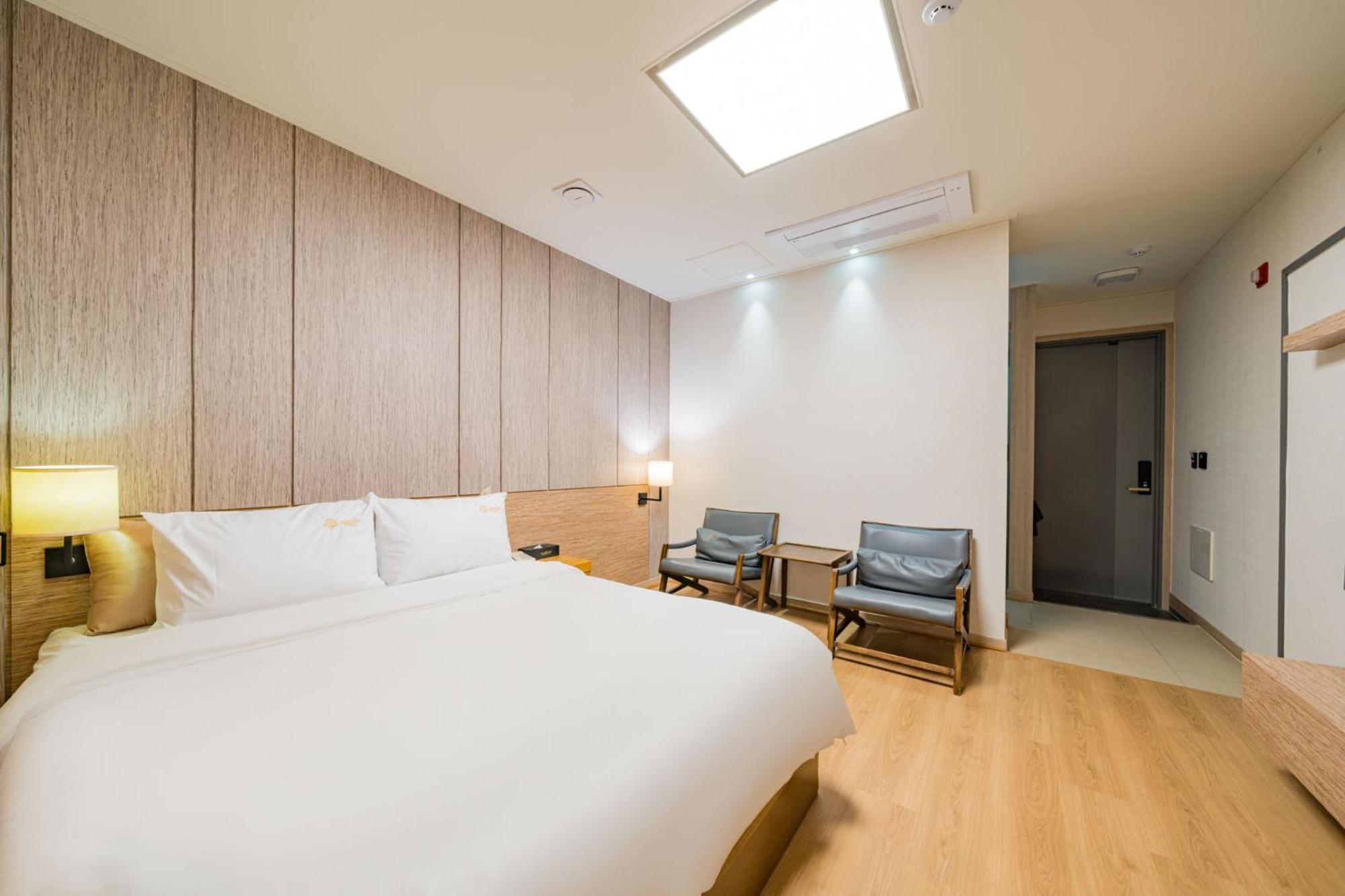 Yeosu Stay Hotel Стая снимка