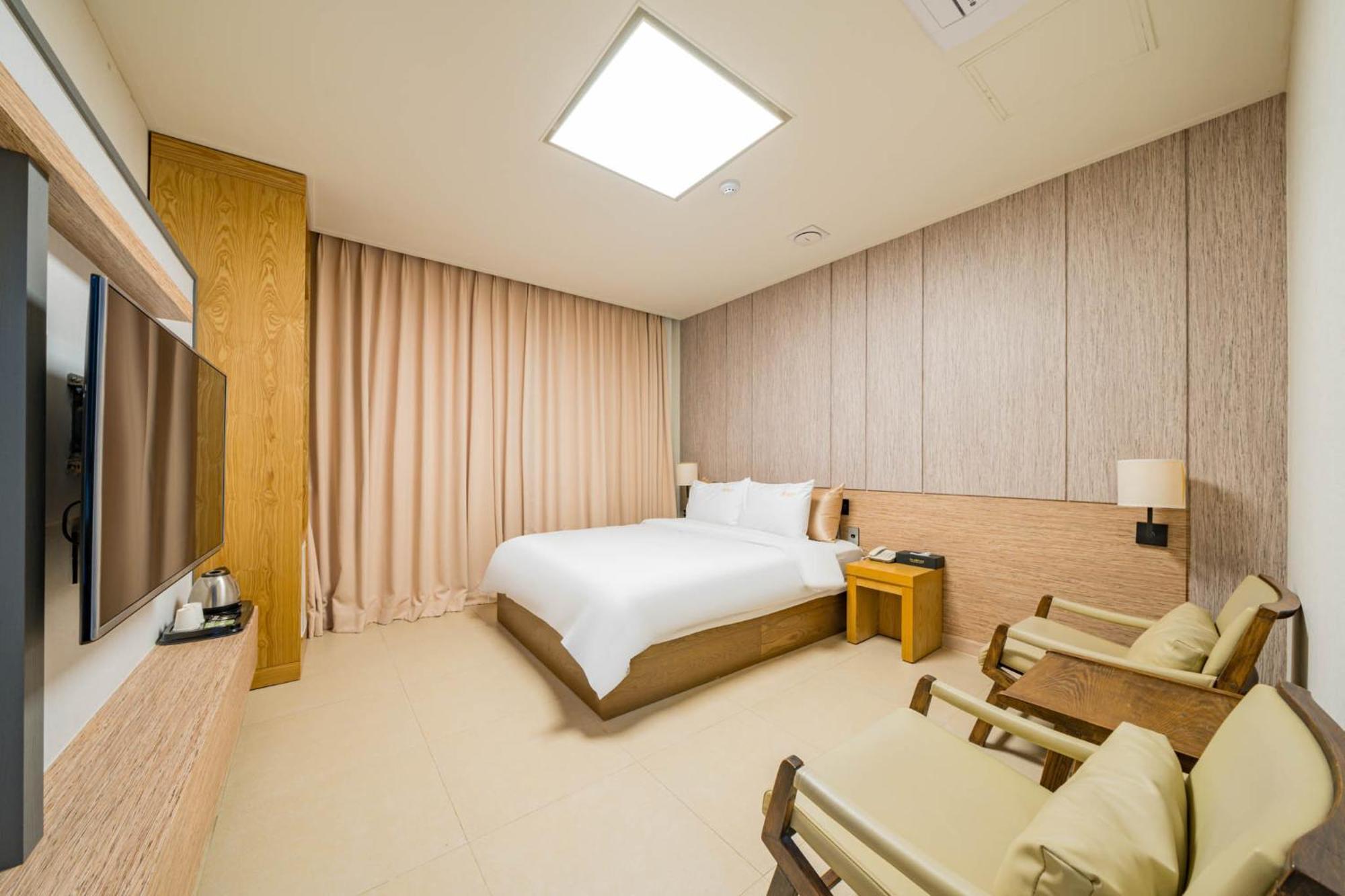 Yeosu Stay Hotel Стая снимка