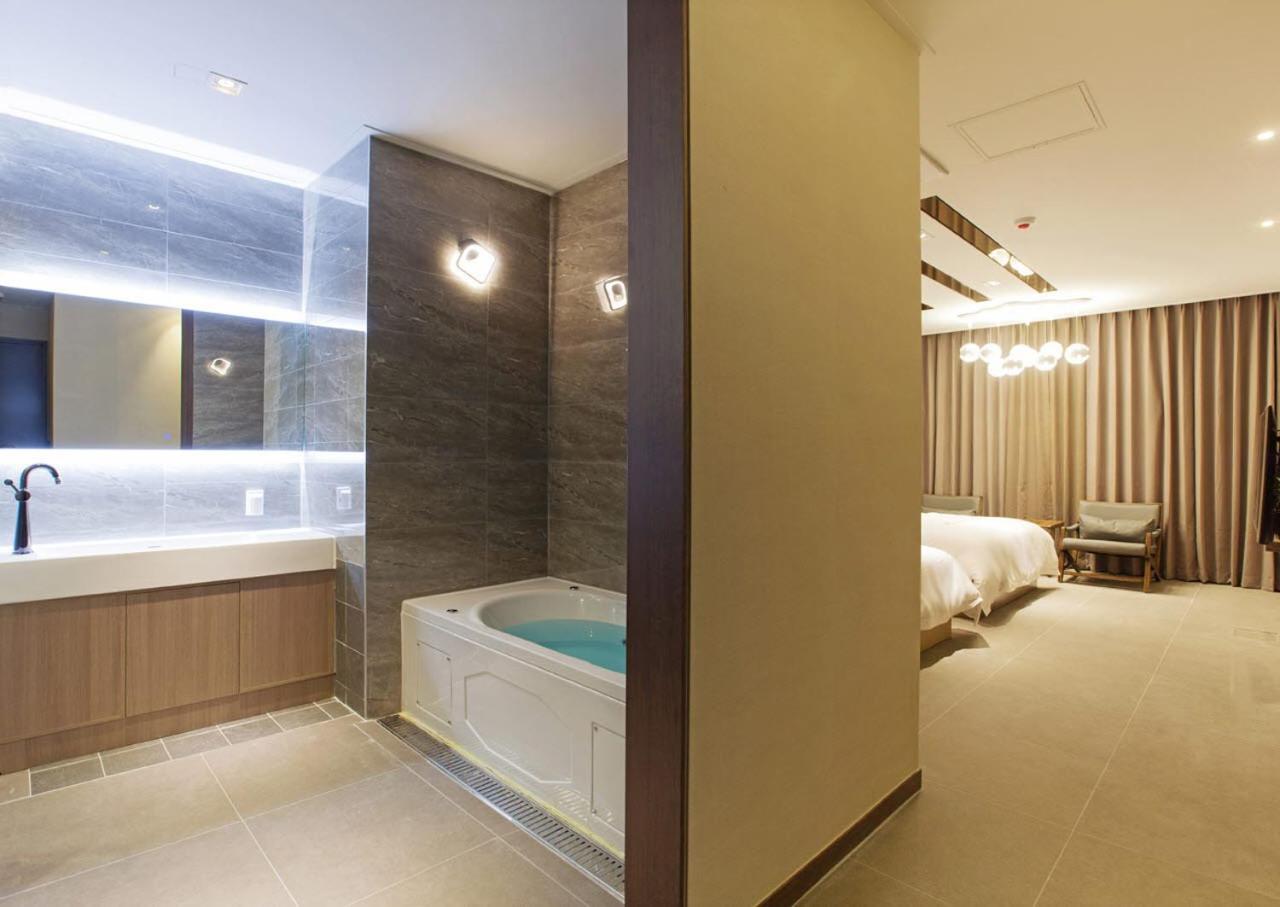 Yeosu Stay Hotel Стая снимка