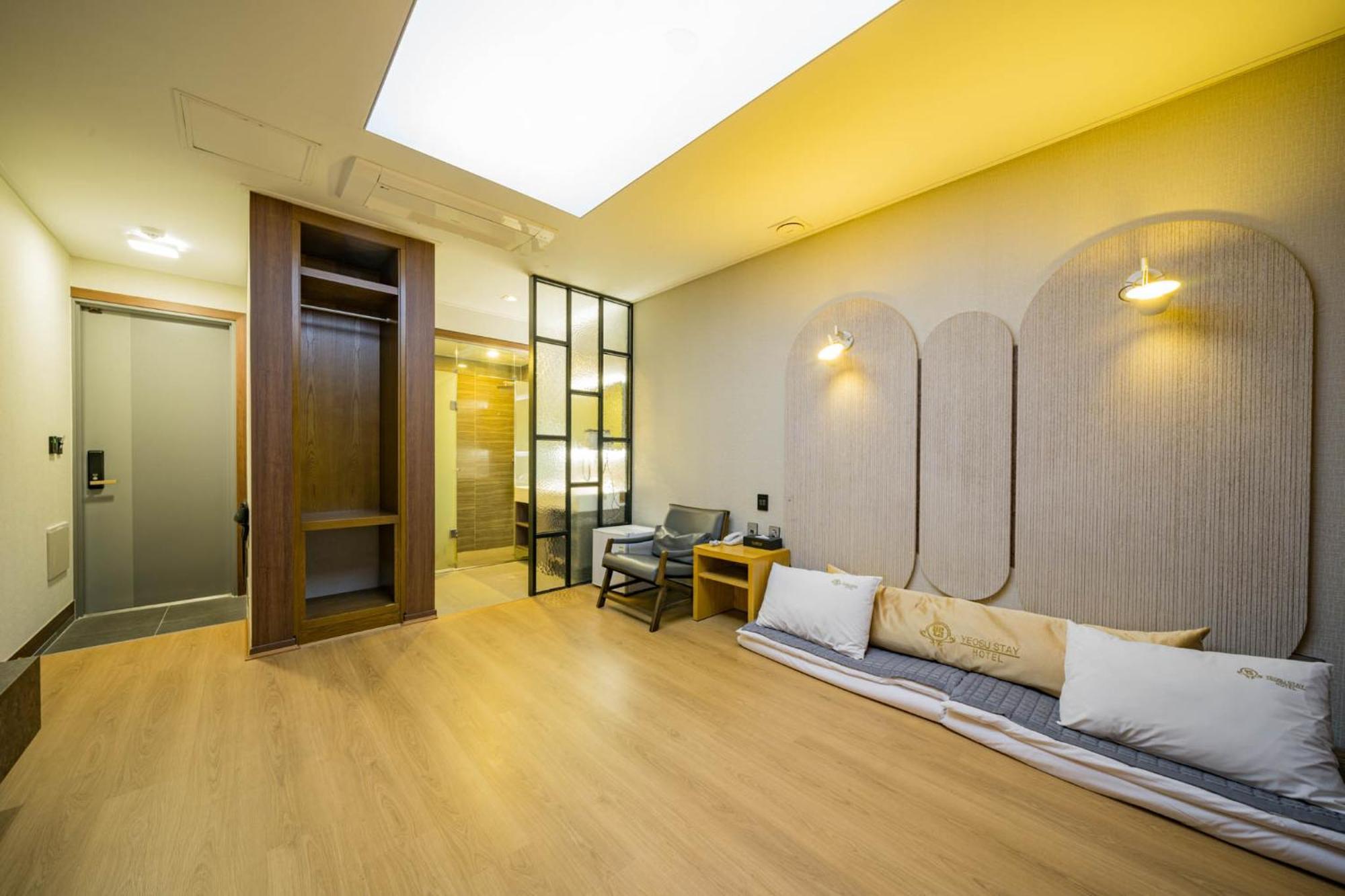 Yeosu Stay Hotel Стая снимка