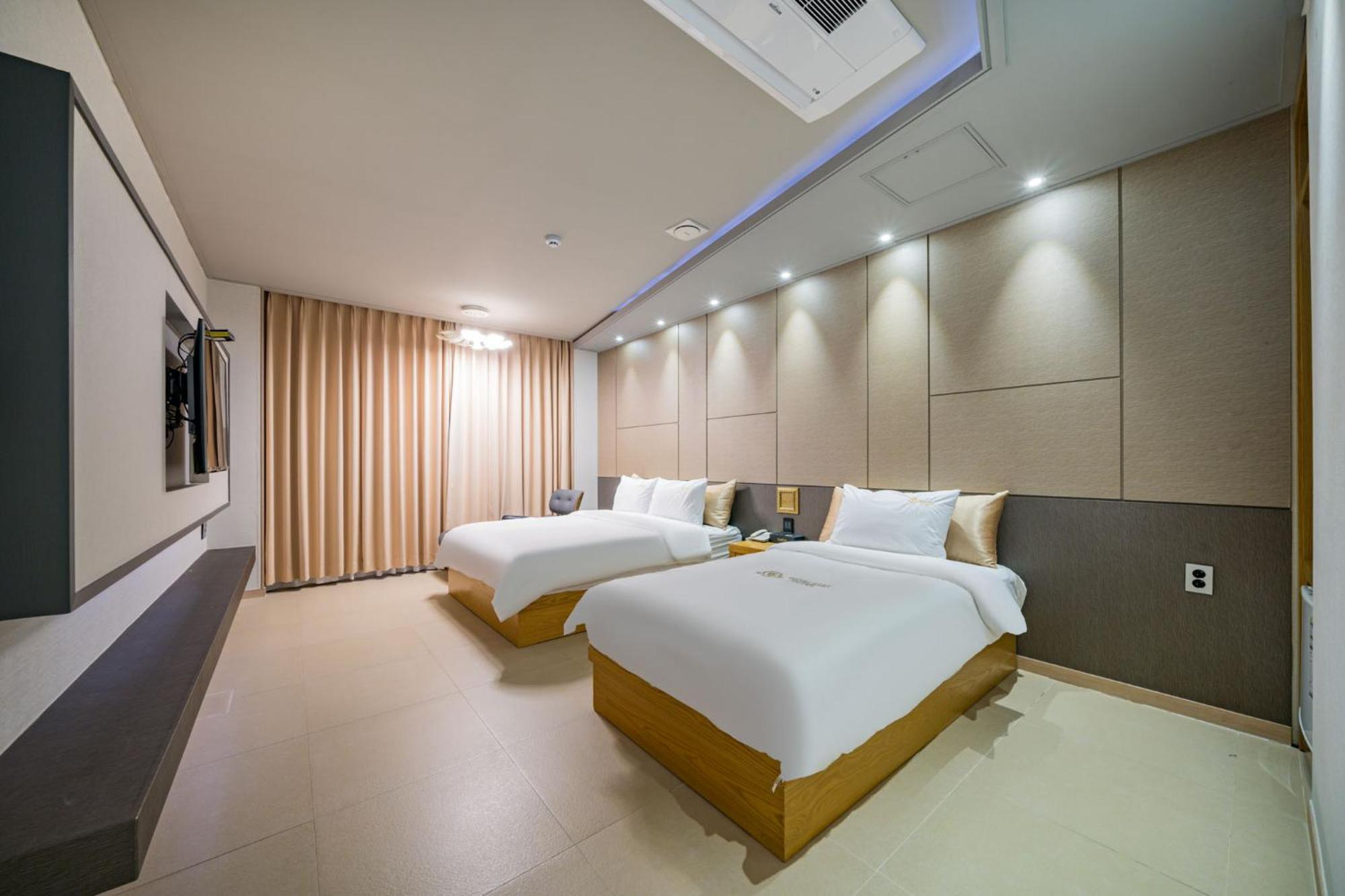 Yeosu Stay Hotel Стая снимка