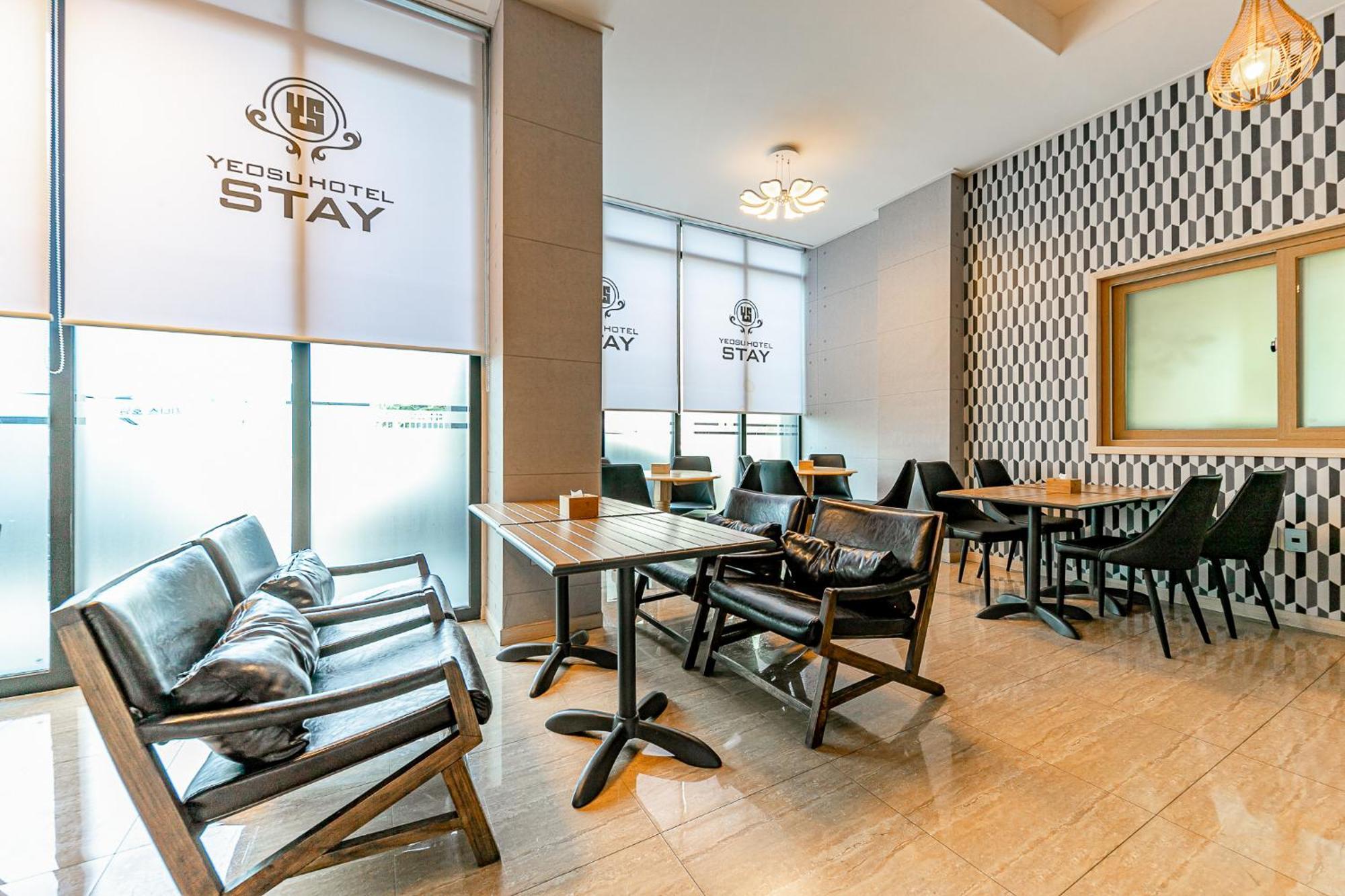 Yeosu Stay Hotel Екстериор снимка