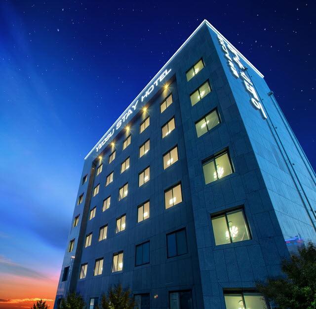 Yeosu Stay Hotel Екстериор снимка
