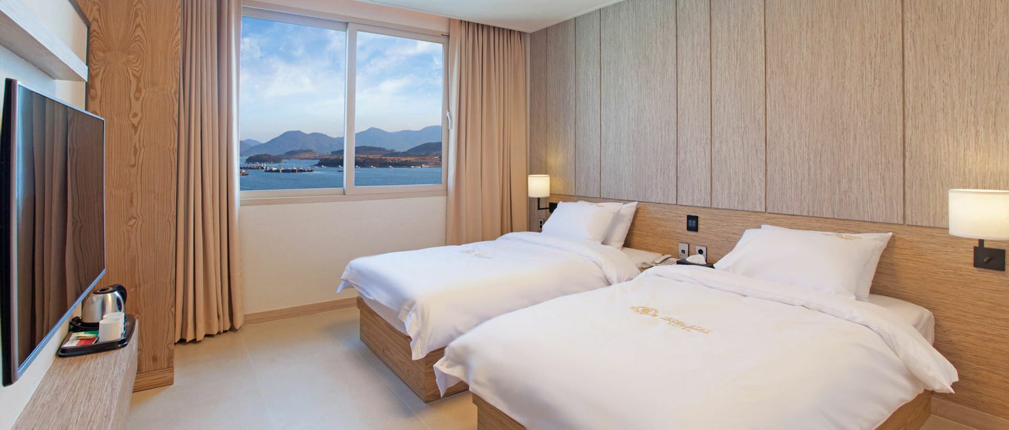 Yeosu Stay Hotel Екстериор снимка